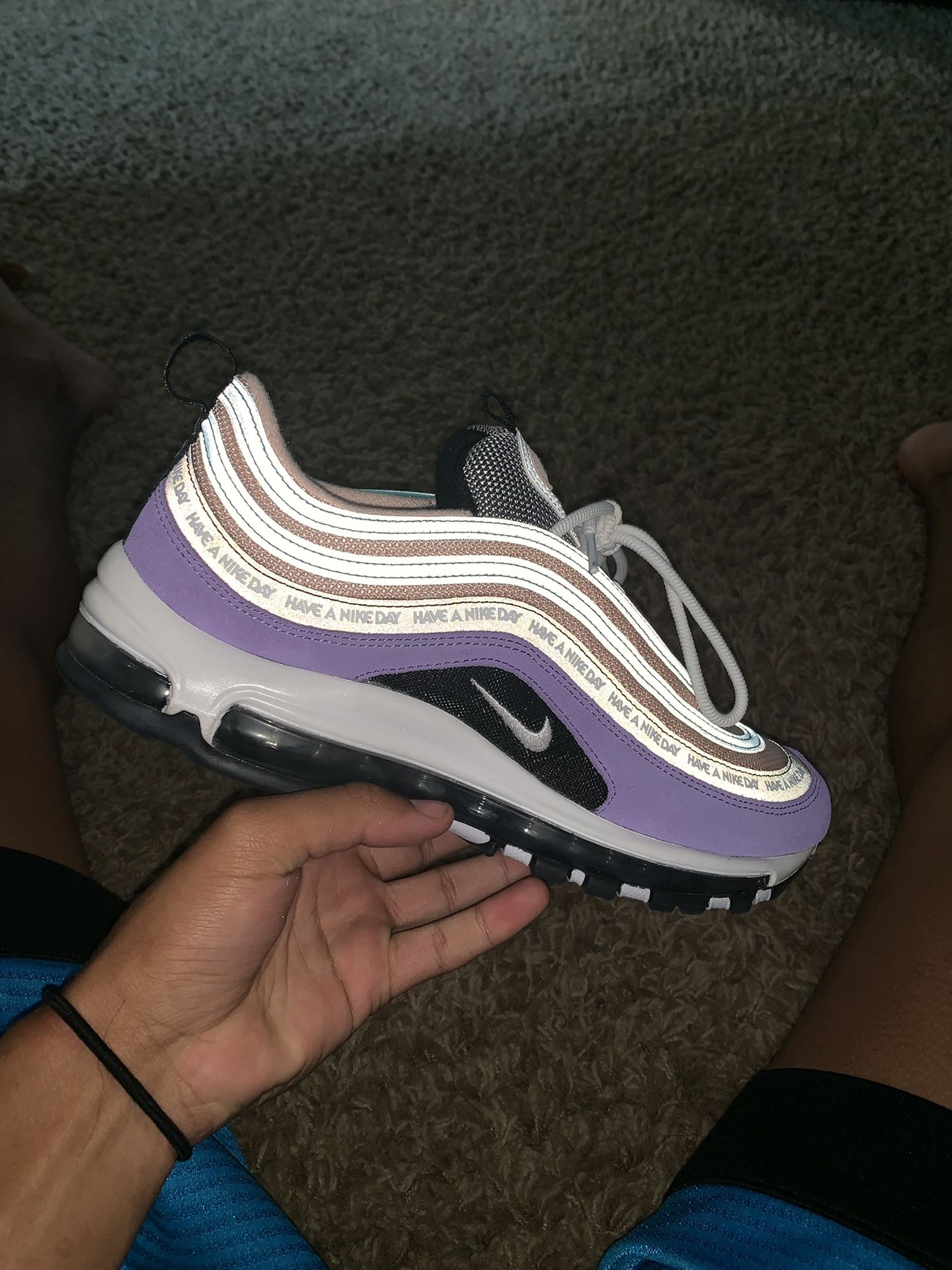Air Maxes “have a nike day”