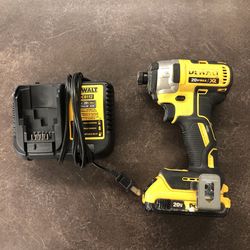 DeWalt DCF887 1/4" Cordless Impact Driver w/ Battery & Charger