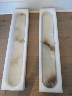 NEW PAIR Kelly Wearstler Melange 20" Alabaster Sconces – Visual Comfort ($2,598 retail)