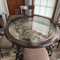 Kitchen Table And Chairs 