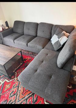 Beautiful grey sectional couch with matching ottoman LIKE NEW
