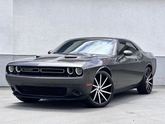 2020 Dodge Challenger SXT