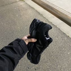 New Balances Triple Black