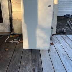 Mini Refrigerator 