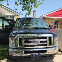 Ford. Eco Line 350 XLT Super duty 