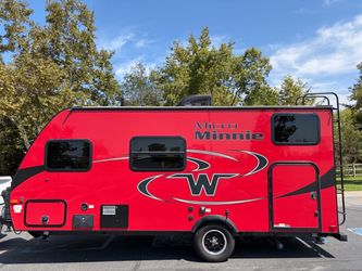 Winnebago Micro Minnie Travel Trailer