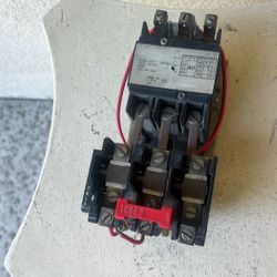 Electrical Contractor 3 Ph.  40 Amp. With TRIP