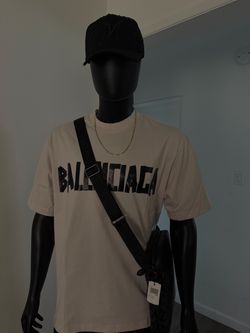 White tshirt Size XL