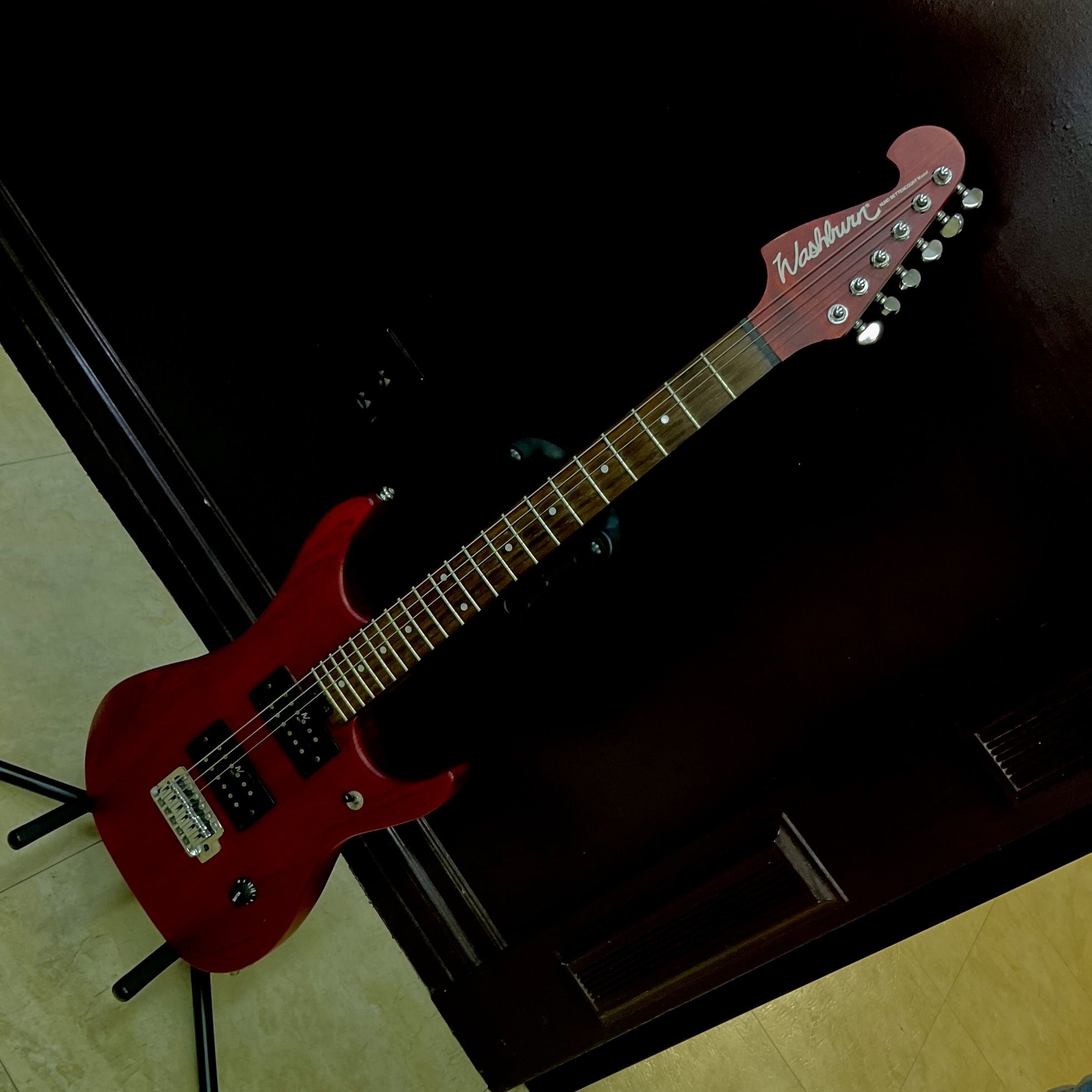 Washburn Nuno Bettencourt Electric Guitar with Case