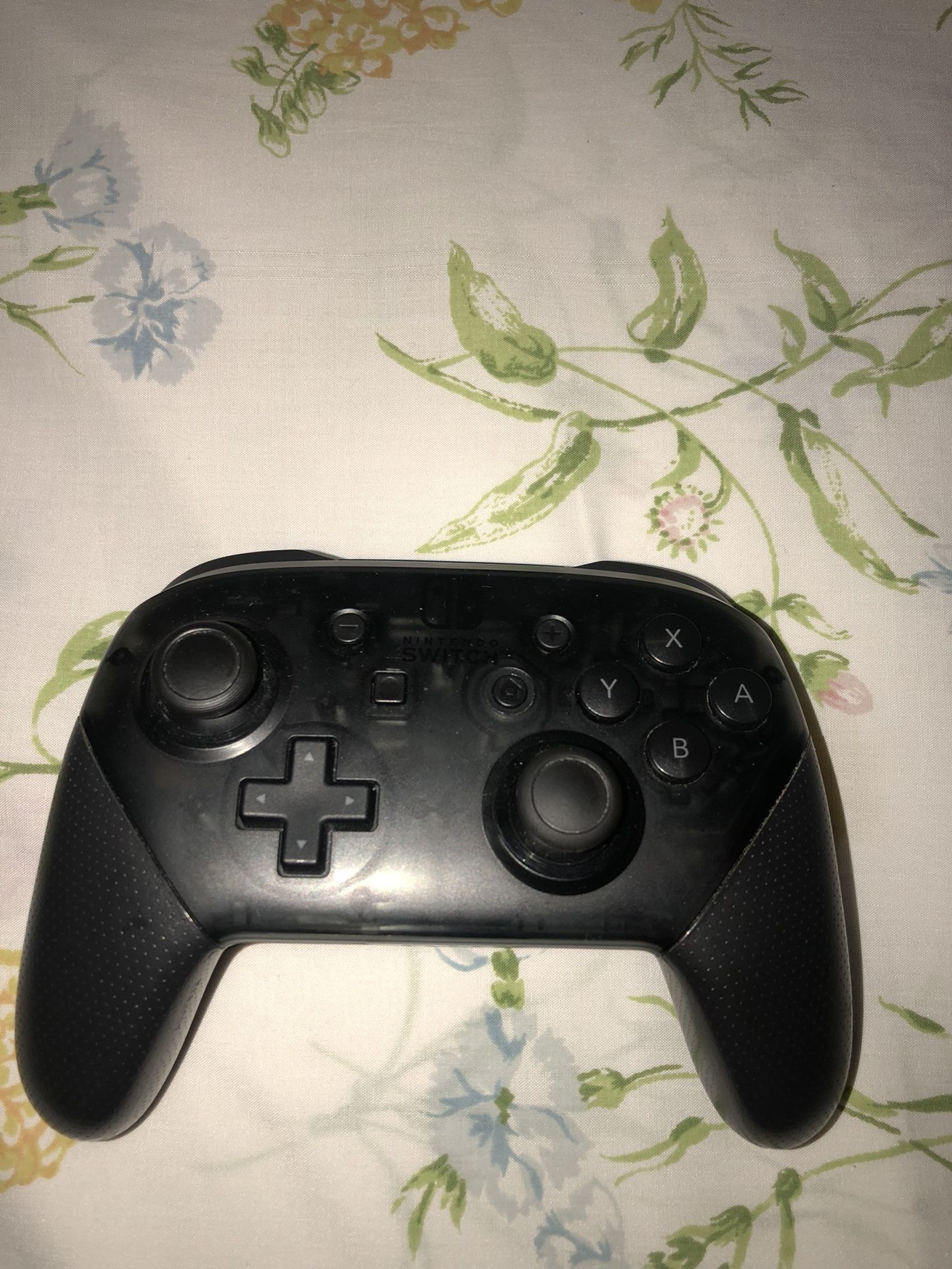 Nintendo switch pro controller almost new