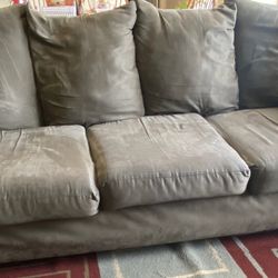Sofa and Loveseat in nice condition 