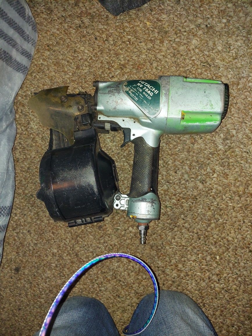 Hitachi Nv75ag NV 75ag 3" Coil Nailer for Sale in Federal Way, WA OfferUp