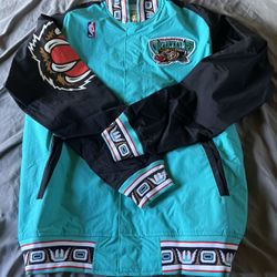 Womens Size S(36) Grizzlies Jacket