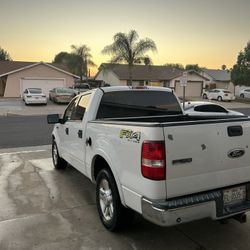 Ford F150 Lariat 
