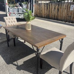 Dining table for sale