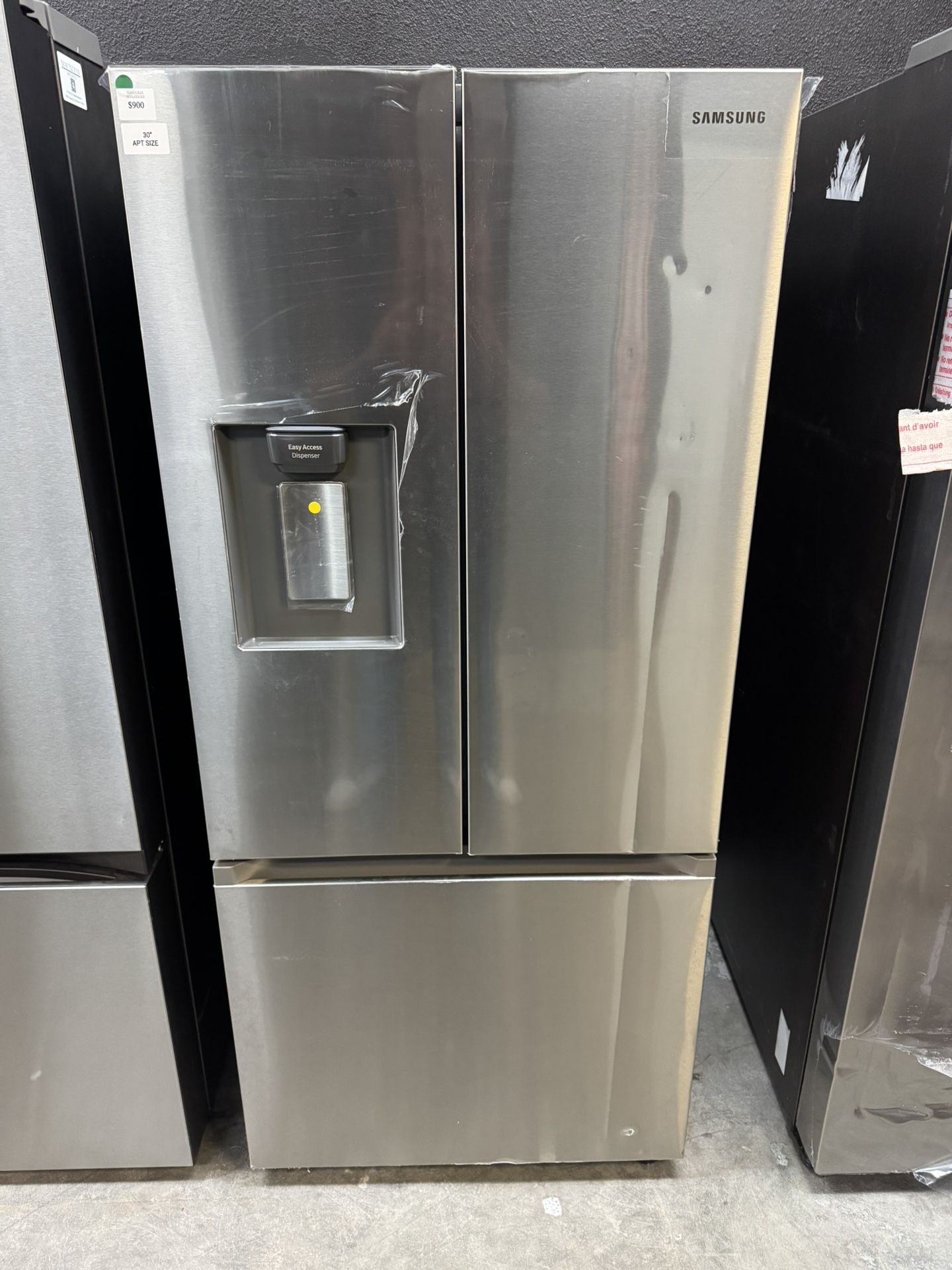 Samsung - 22 Cu Apartment Size Refrigerator - 30”