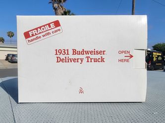 New in box Danbury Mint 1931 Model A Budweiser Delivery Truck