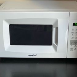 Comfee Compact Carousel Microwave