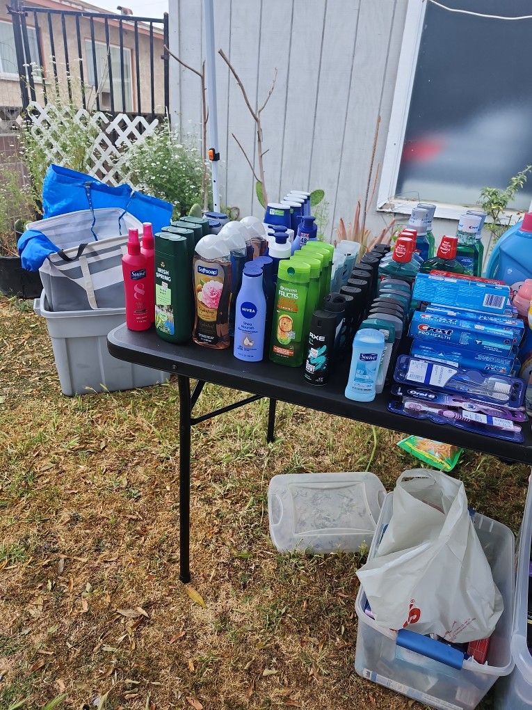 Having A Yard Sale 