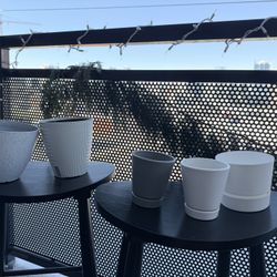 Set of 5 White and Gray Plant Pots