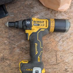 DeWalt Rivet Tool Bare Tool No Battery 