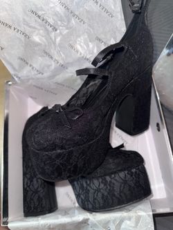 Akira Heels (azalea wang)