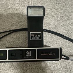 Vintage Minolta Pocket Autopak 70 Film Camera With Flash