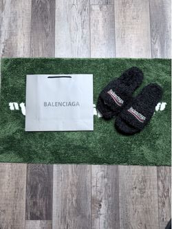 Balenciaga Black Faux Fur Logo Comfort Slide Slippers Open Toe US 8.5/9 Standard