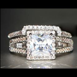 New 18k White Gold Wedding Ring Set 