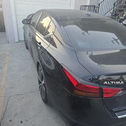 Nissan Altima 2019 Part Out