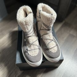 Ladies  Waterproof Boots 