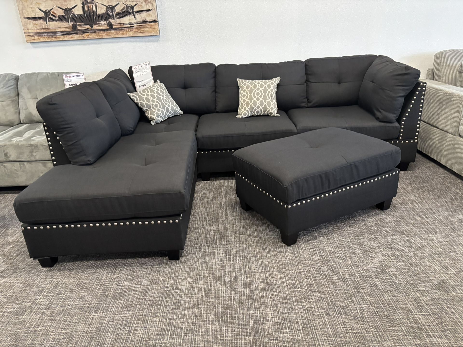Bold Look! Black Sectional + Ottoman β $799 π€ποΈ