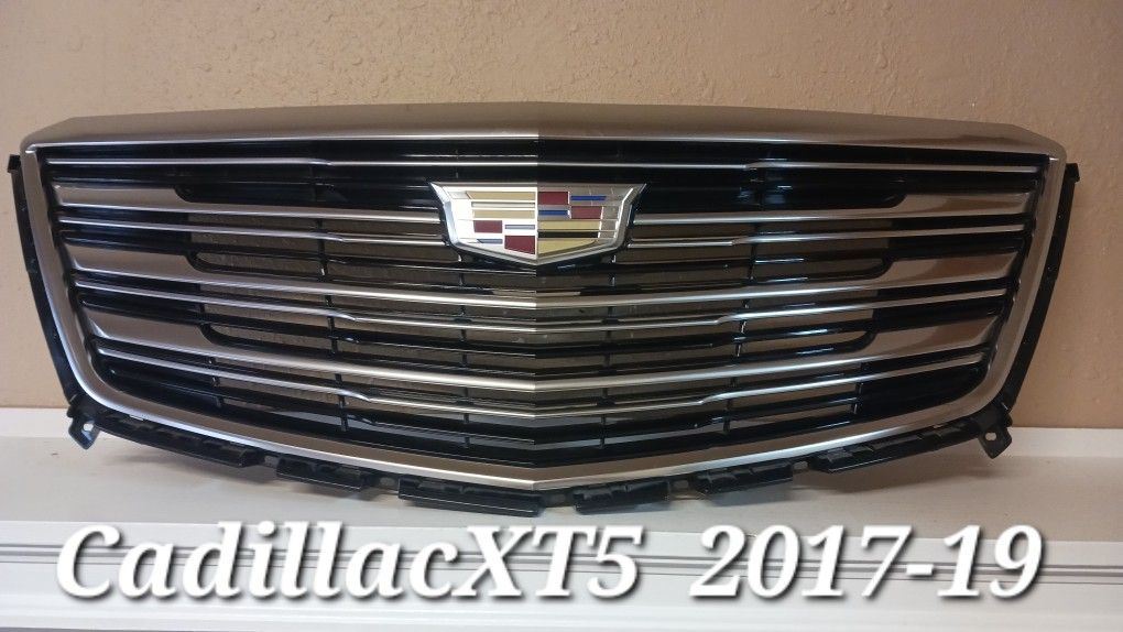 Cadillac XT5 Grill 