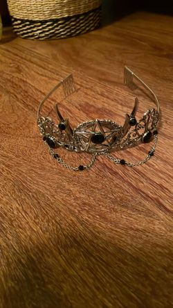 Gothic style circlet