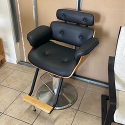 Barber chair