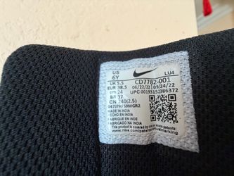 Nike Sneakers US Size 6Y