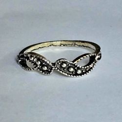 VZiNTAGE SILVER MARCASITE NEW SIZE 8 INFINITY RING
