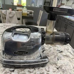 OMEGA cold Press juicer 