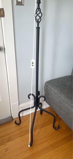 Black metal coat rack