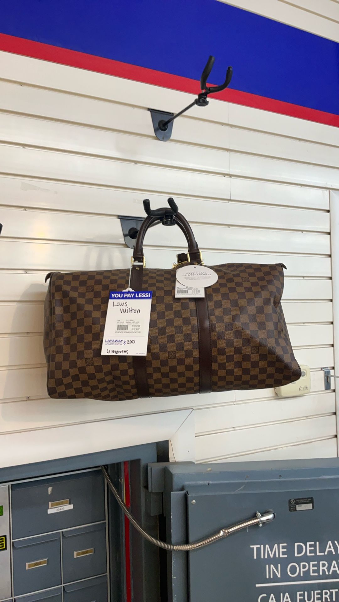 LOUIS VUITTON