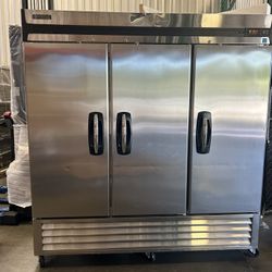 Half Price Commercial 3 Door Freezer Clearance Item Due To Small Dent 