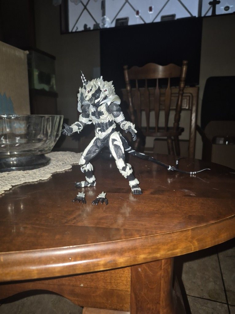 Sh FIGUREART Monster X