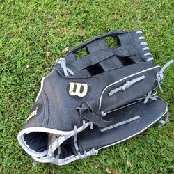 Wilson A475- A0475 B5- 14' Inch Softball Glove " NEW "
