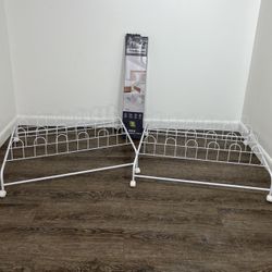 (New Set of 2) 12 Pair rolling under bed shoe rack White / shoe storage
