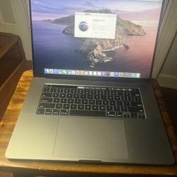 2019 Macbook Pro 16 Inch 32GB intel i9 8-Core 1TB (1000GB) 25 Count on Battery No Ding or dent