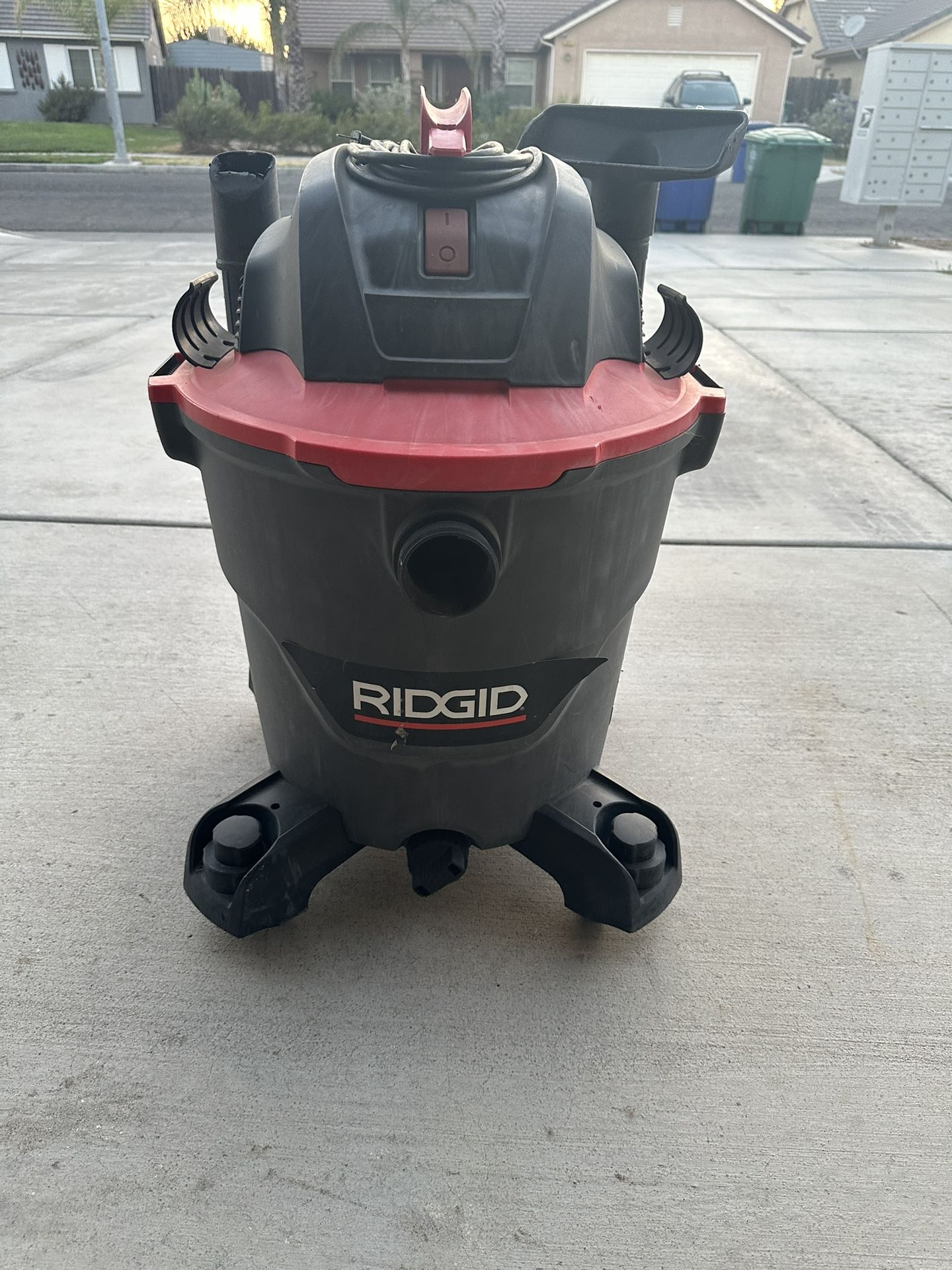 12 Gal. Shop Vac