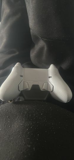 Scuff Controller Instinct