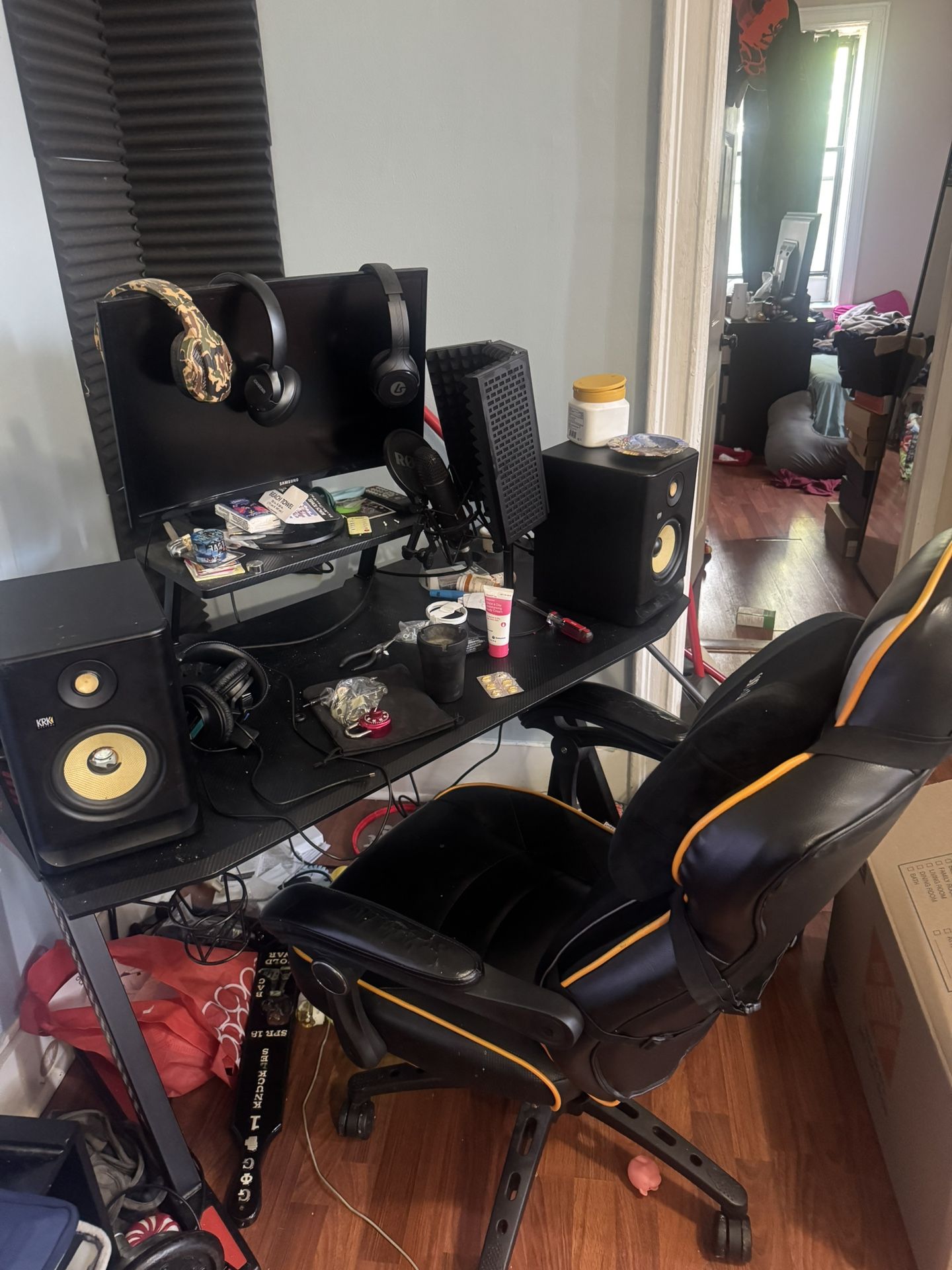 Gaming Chair And Desk