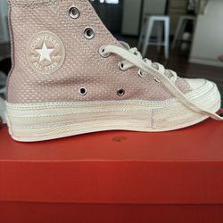 Chuck Taylor Hi Tops Pink 
