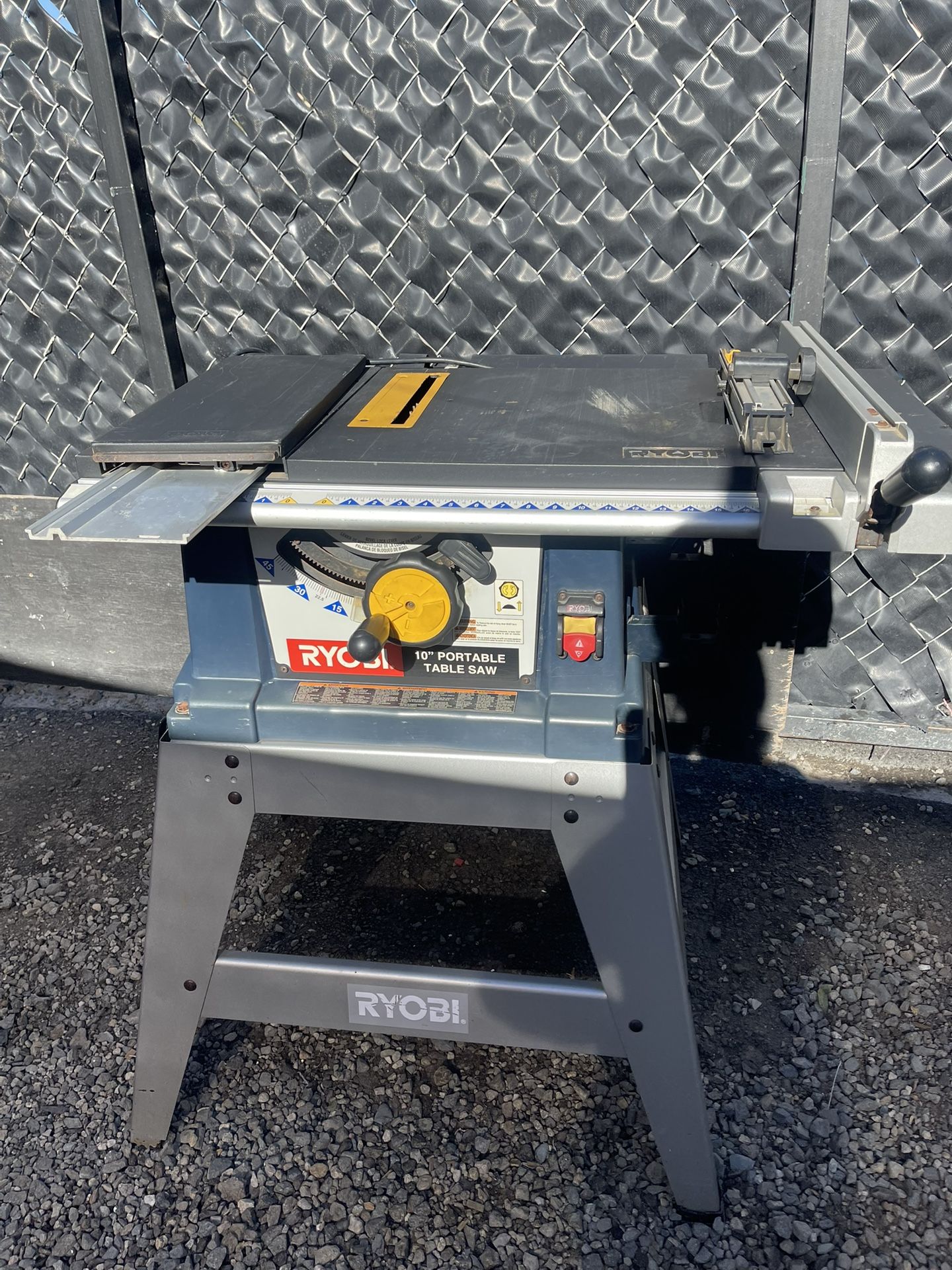 Ryobi 10" Portable Table Saw 